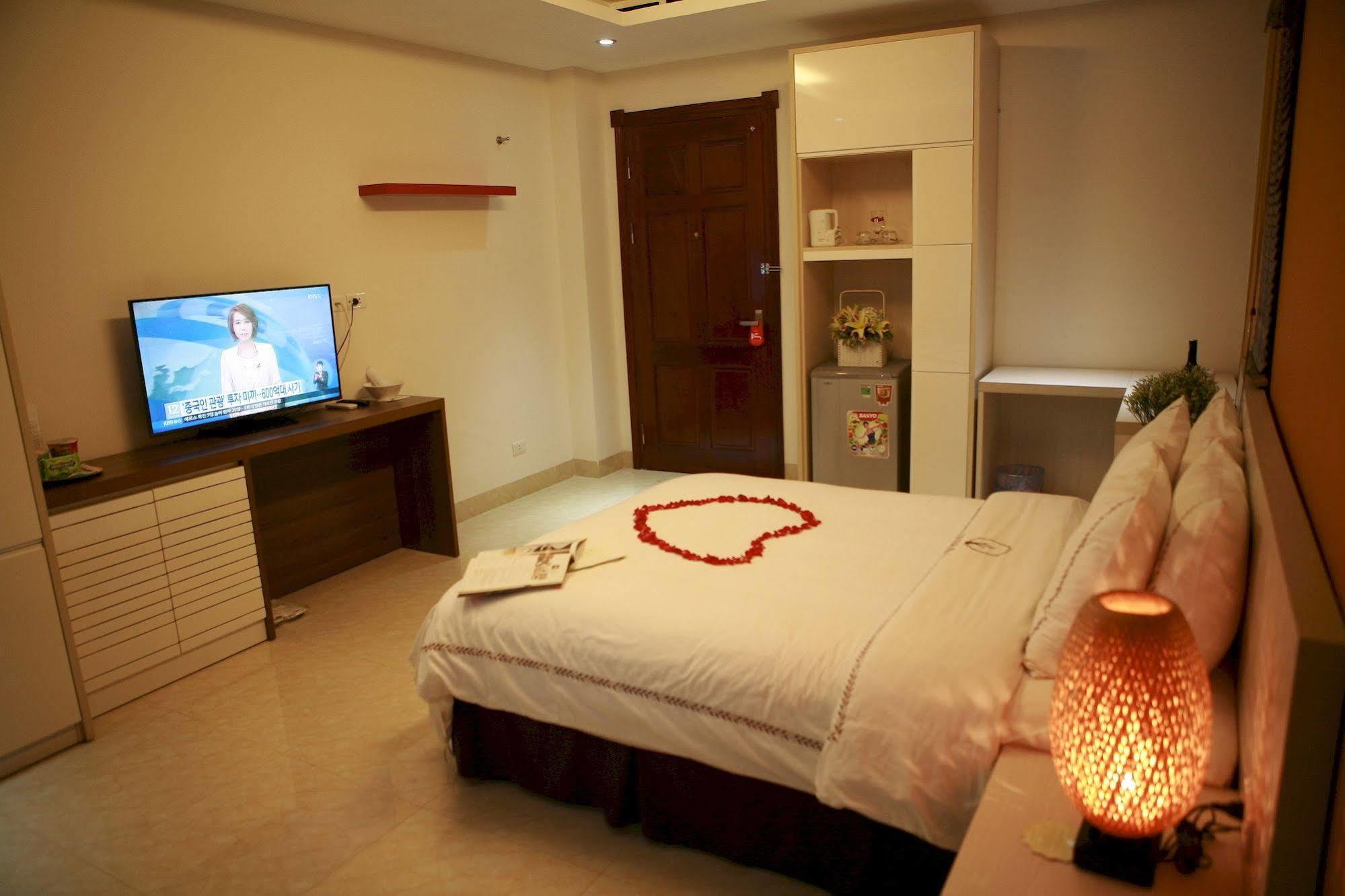 Namu Hotel Hanoi Buitenkant foto