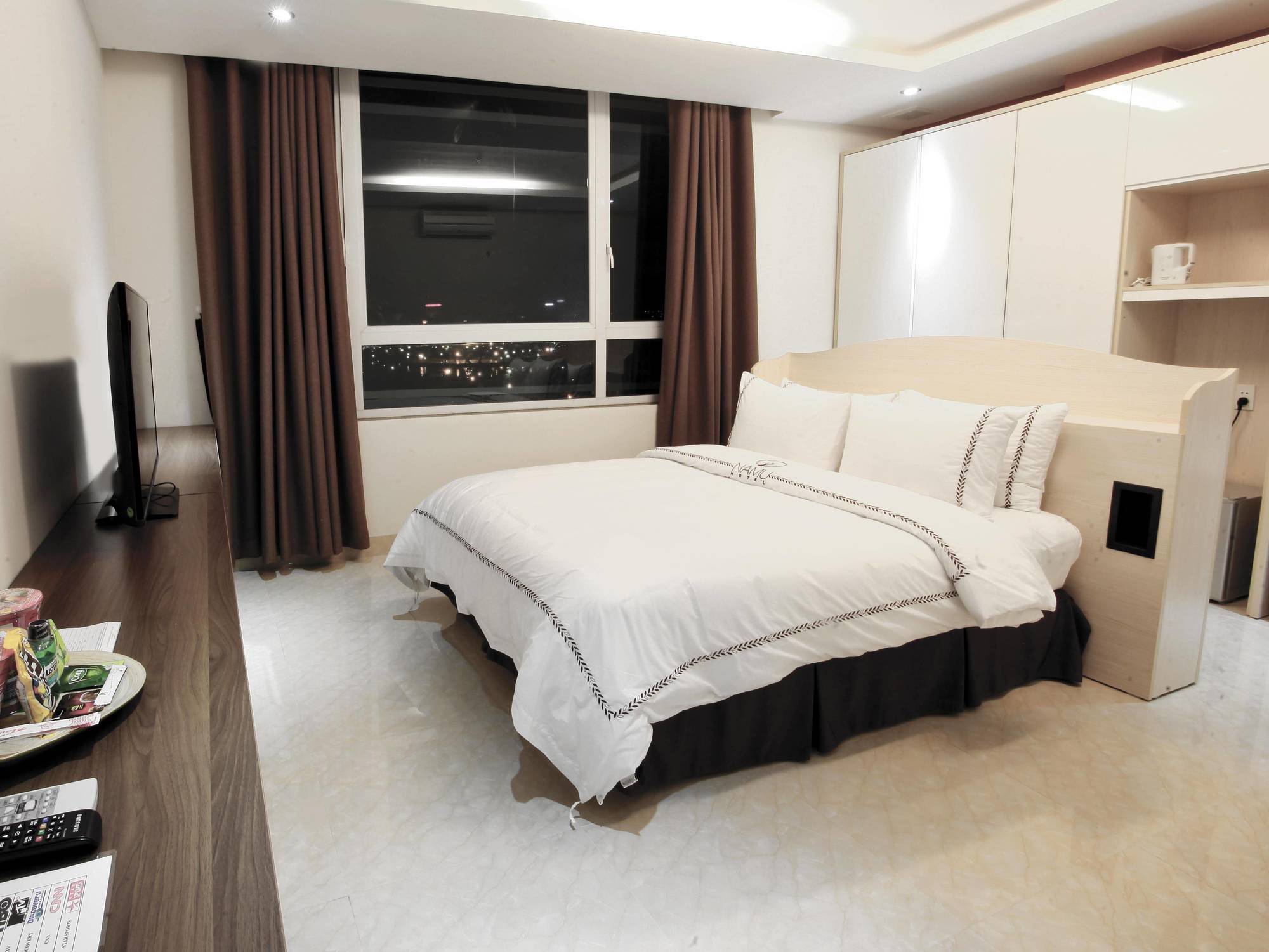 Namu Hotel Hanoi Buitenkant foto